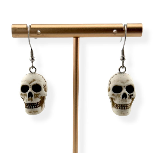 Halloween Skull Drop Earrings – Spooky Statement Jewelry for Costume Parties & Everyday Style